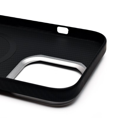 Чехол-накладка для Apple iPhone 16 Pro Max (черный) - SM028 SafeMag Carbon