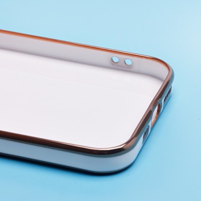 Чехол-накладка для Apple iPhone 15 Pro (белый) SC301