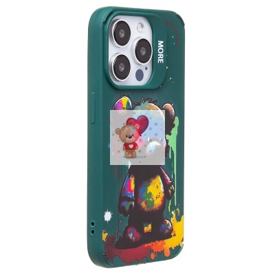 Чехол-накладка для Apple iPhone 15 Pro (медведь) (темно-зеленый) - SC335