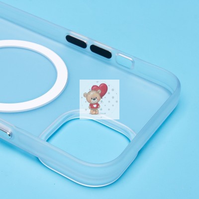 Чехол-накладка для Apple iPhone 13 (белый/матовый прозрачный) - SM038 SafeMag Чехол-накладка для Apple iPhone 13 (белый/матовый прозрачный) - SM038 SafeMag