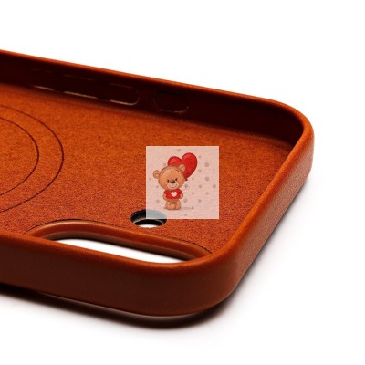 Чехол-накладка для Apple iPhone 16 (серо-коричневый) ORG SM002 экокожа SafeMag