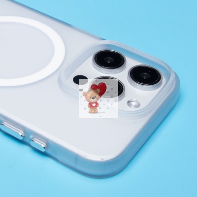 Чехол-накладка для Apple iPhone 15 Pro (белый/матово-прозрачный) SM038 SafeMag